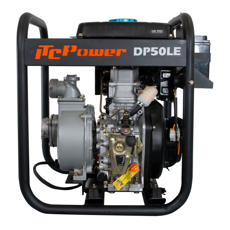Retire a água da sua piscina. A motobomba a diesel para águas limpas ITCPower irá retirar a água a 30 m3/h, com a sua mangueira
