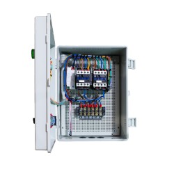 O comutador automático é utilizado para mudar da fonte de alimentação primária (a rede eléctrica local) para a fonte secundária,